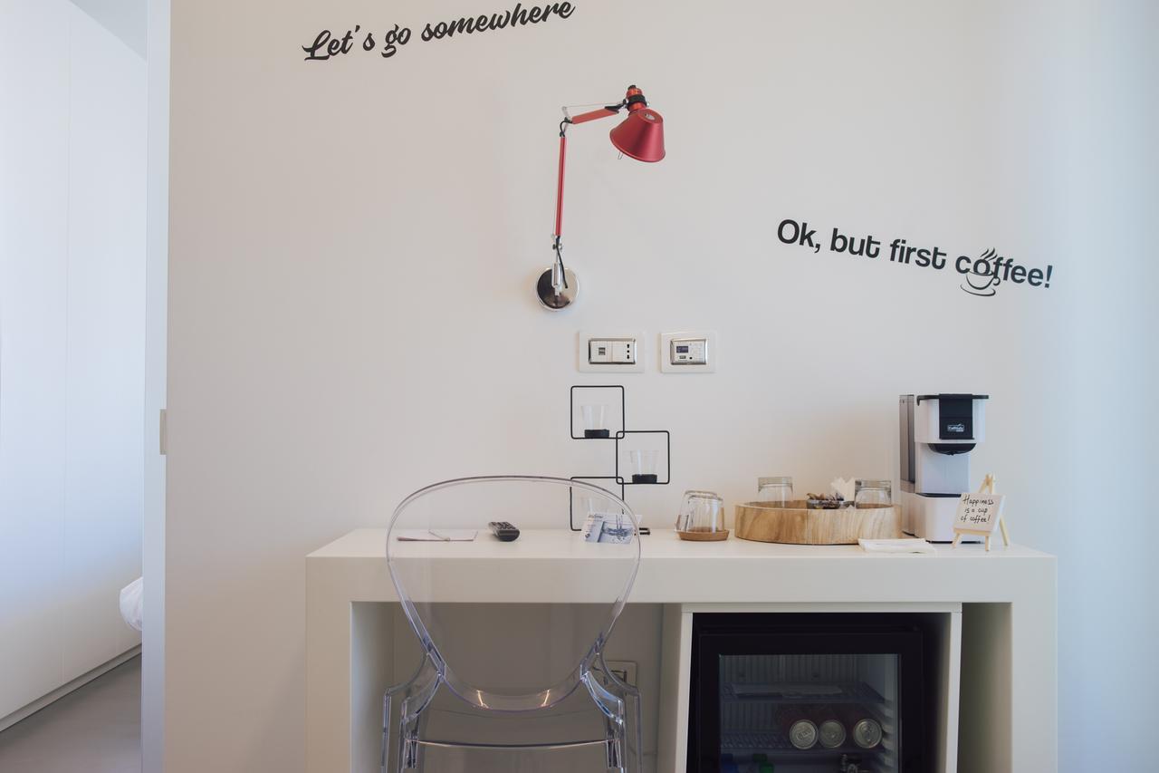 Suite,664432170:JPEG